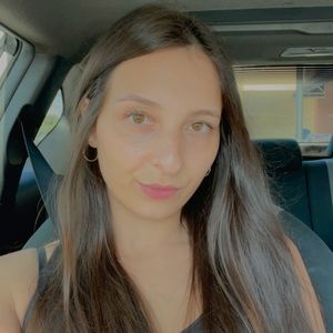 Meet your Posher, Emilyanne